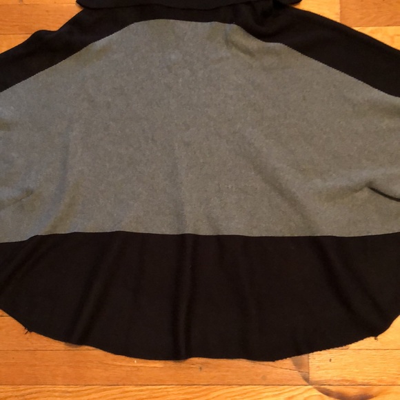 Fever Turtle/Cowl Neck Colorblock Poncho Sweater, size 1X - Picture 12 of 14